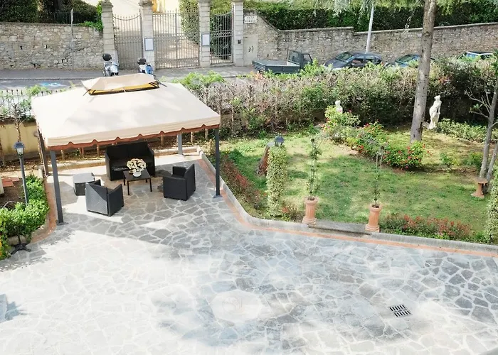 Il Leone Hotel *
