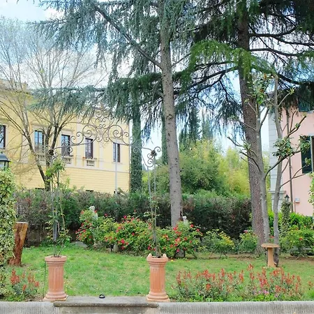 Il Leone Bed & Breakfast Florence